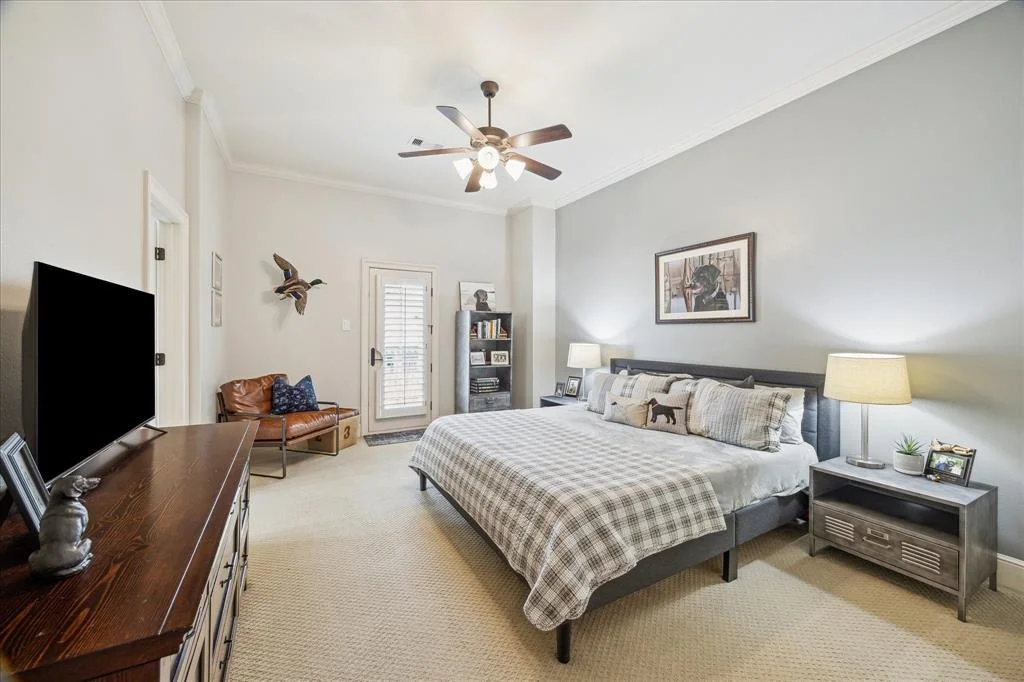 Photo of 23 E Loftwood Circle