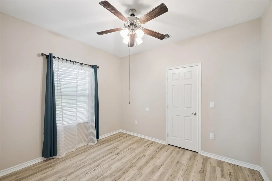 Photo of 1711 County Road 284