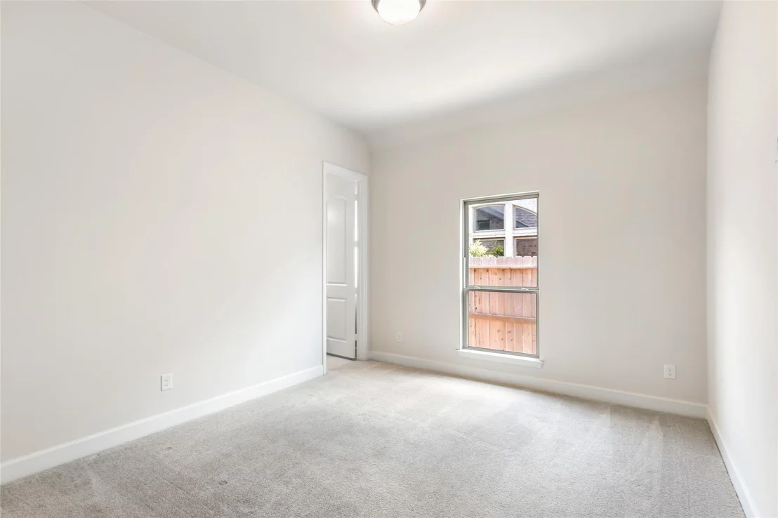 Photo of 21873 Otter Point Lane