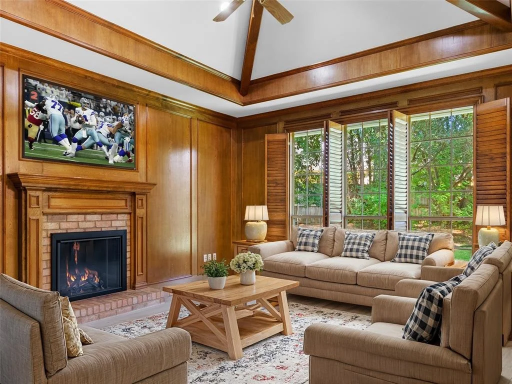 Photo of 1503 Woodlands Drive