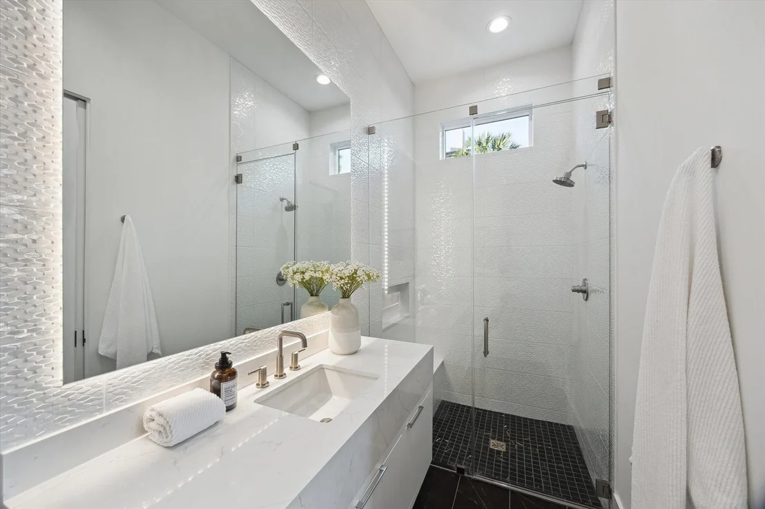 Photo of 2118 Westgate Drive