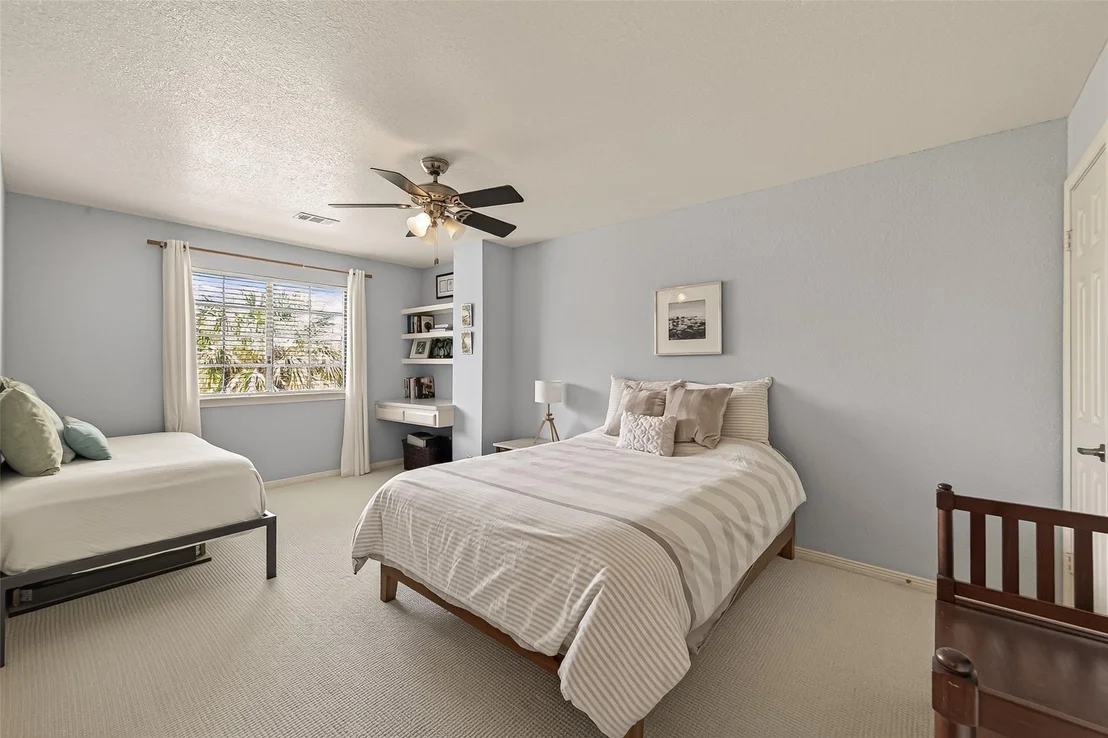 Photo of 74 Bradford Circle