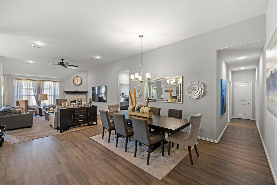 Photo of 710 Suncatcher Circle