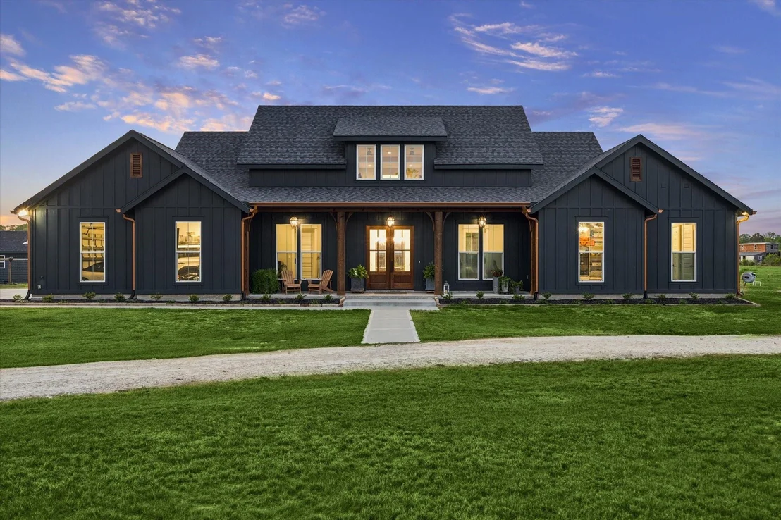 Photo of 2610 County Road 163