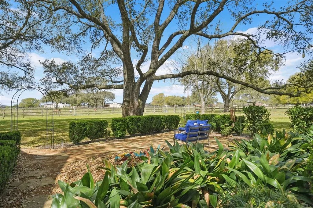 Photo of 21511 Kickapoo Road