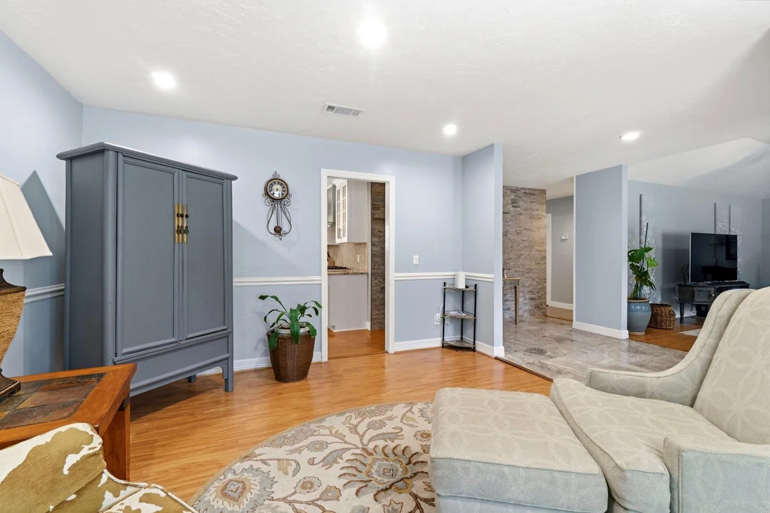 Photo of 222 Laura Lane