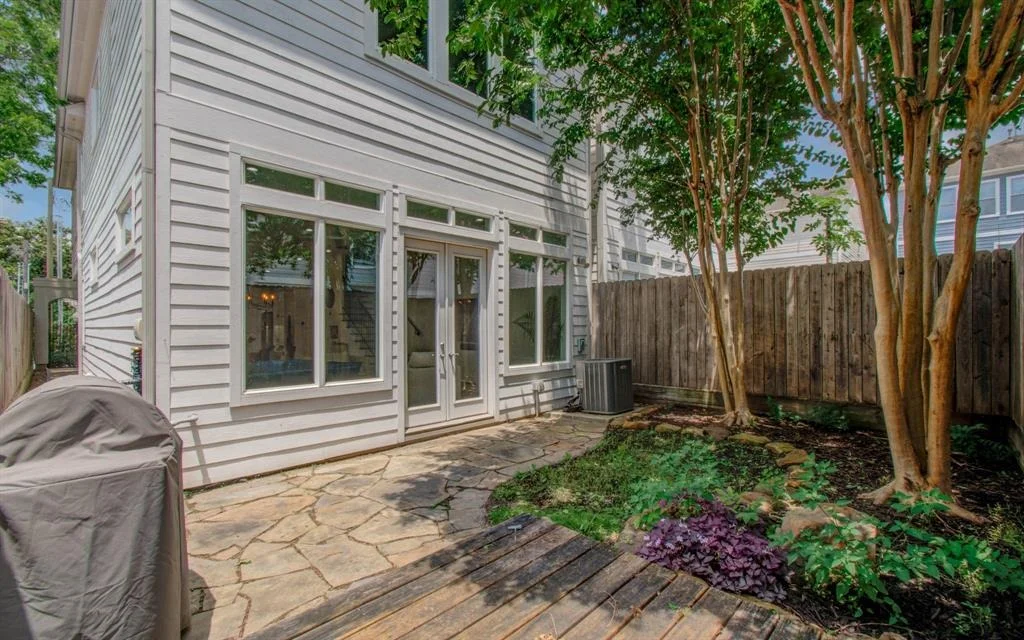 Photo of 3211 Jackson Street