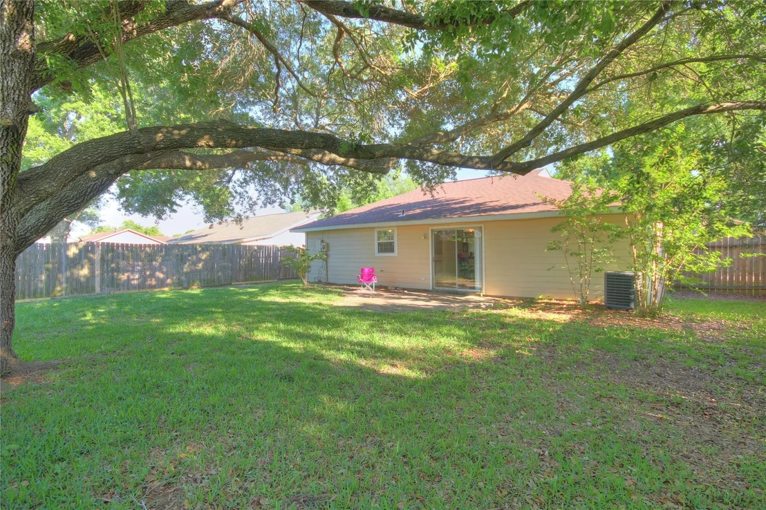 Photo of 2807 N Brompton Drive