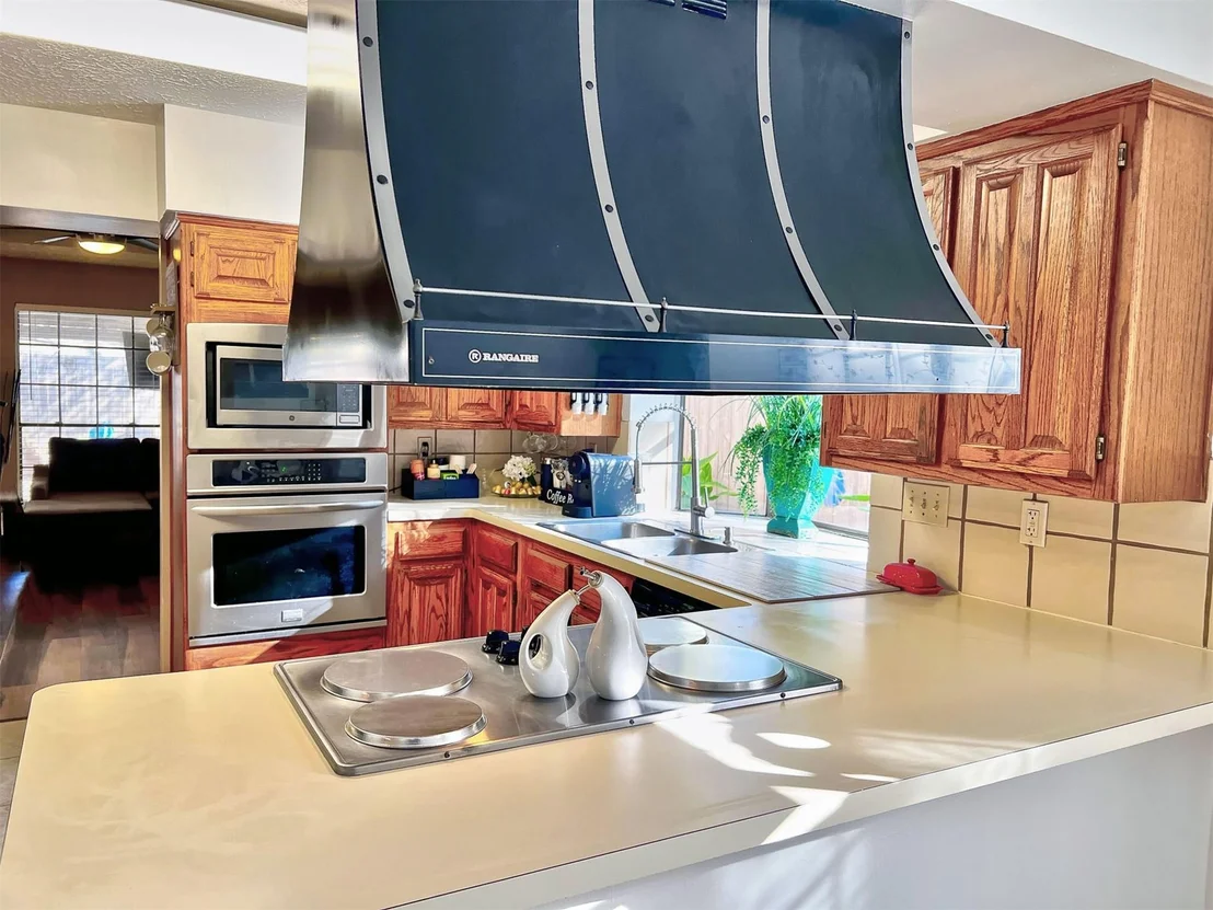 Photo of 12510 Millvan Drive