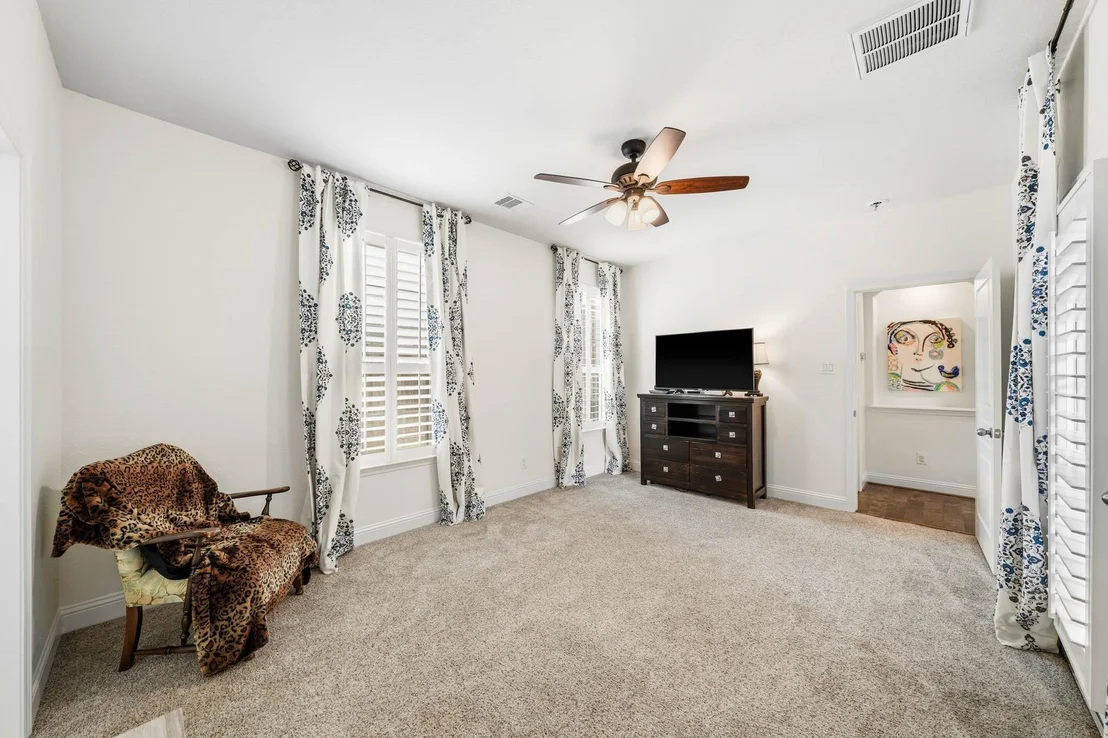 Photo of 17610 Strackfield Lane
