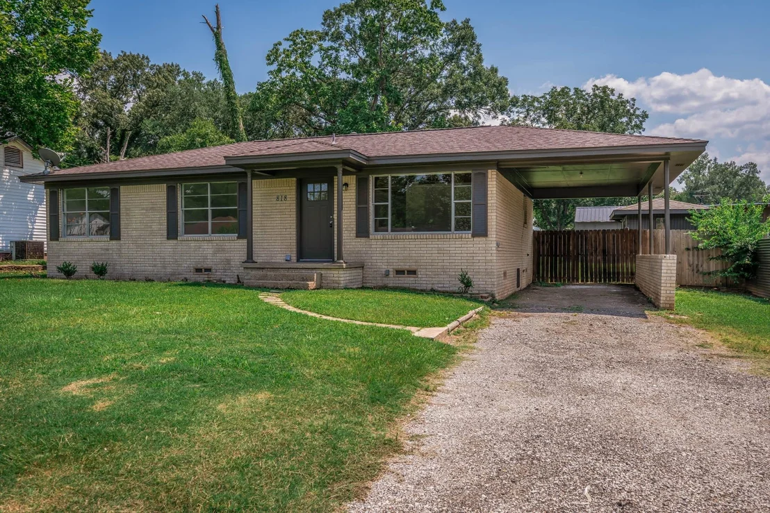 Photo of 818 Bean Ave