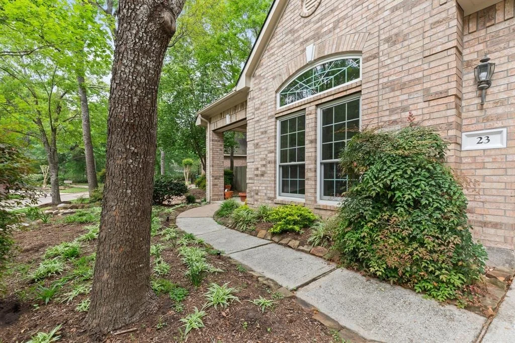Photo of 23 E Northcastle Circle