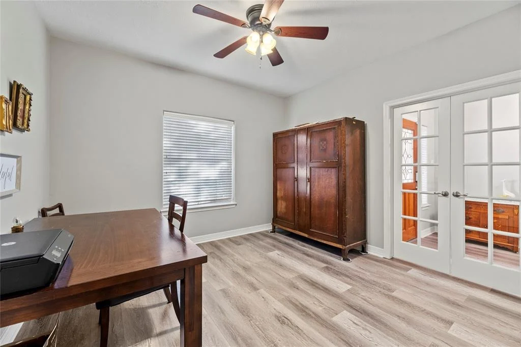 Photo of 2409 Deercreek Circle