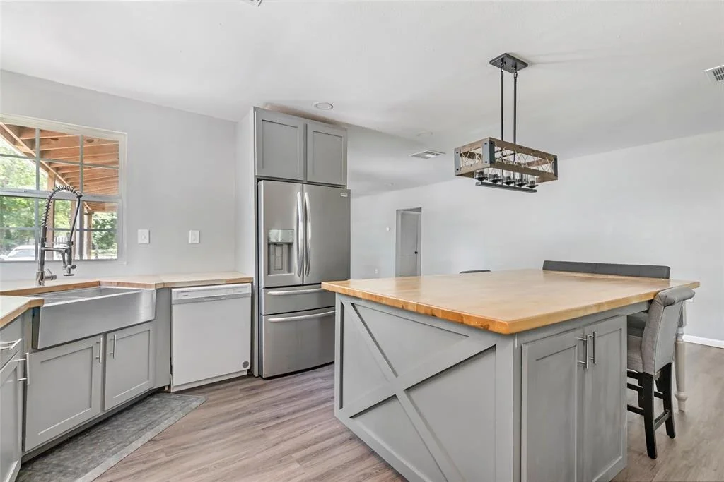 Photo of 19374 Forest Lane Circle