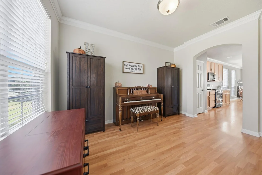 Photo of 2913 Oakwood Drive