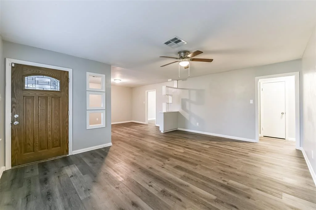 Photo of 1413 Lake Road
