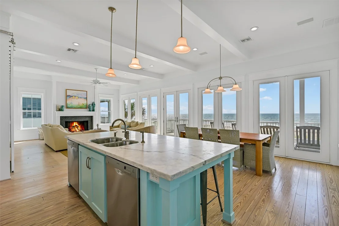 Photo of 11511 Beachside
