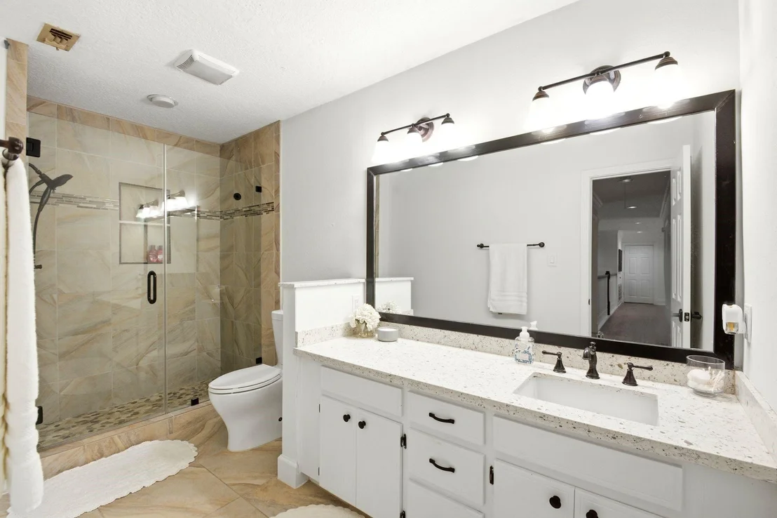 Photo of 1846 Raintree Circle