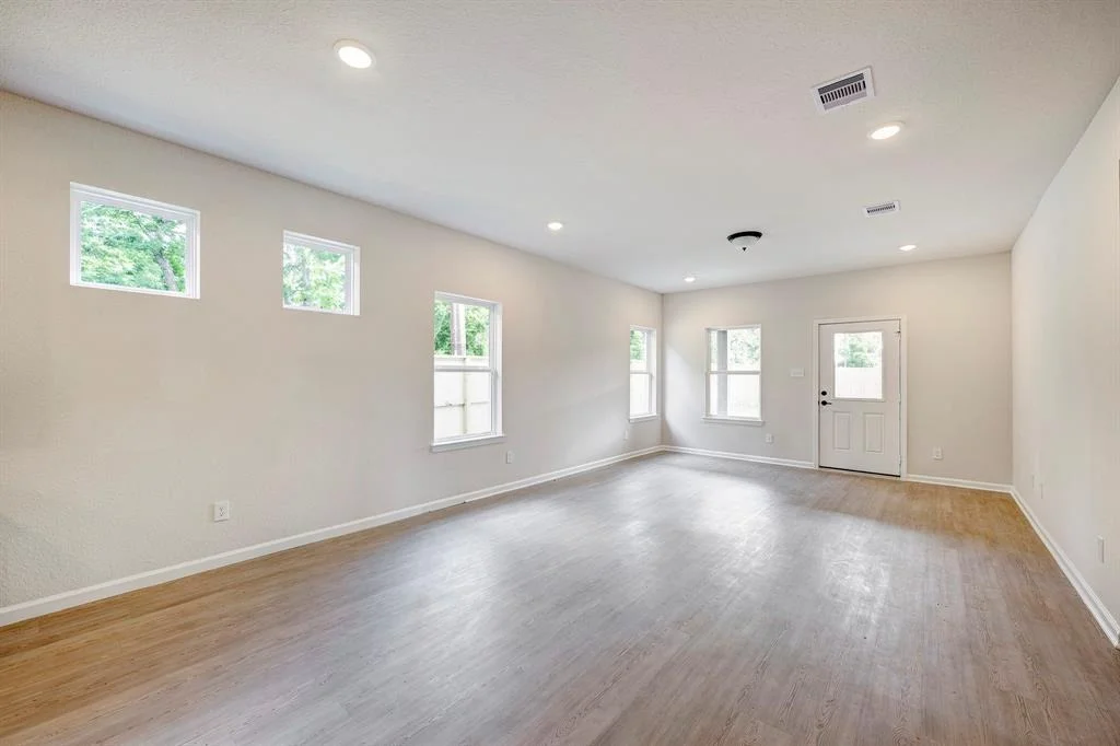 Photo of 32316 Bluetipped Dancer Court