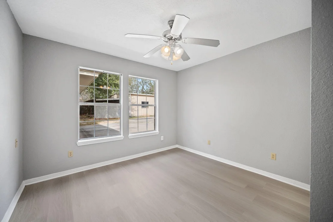 Photo of 23243 Laura Lane