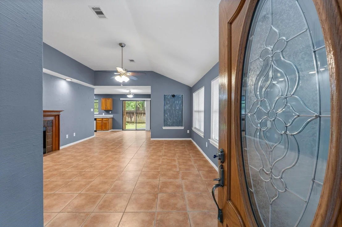 Photo of 14 W Cobble Hill Circle