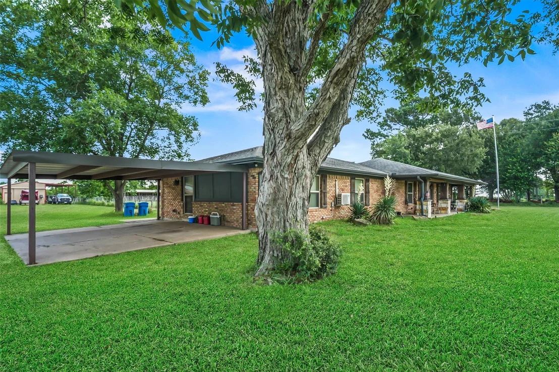 Photo of 34366 Owens Road