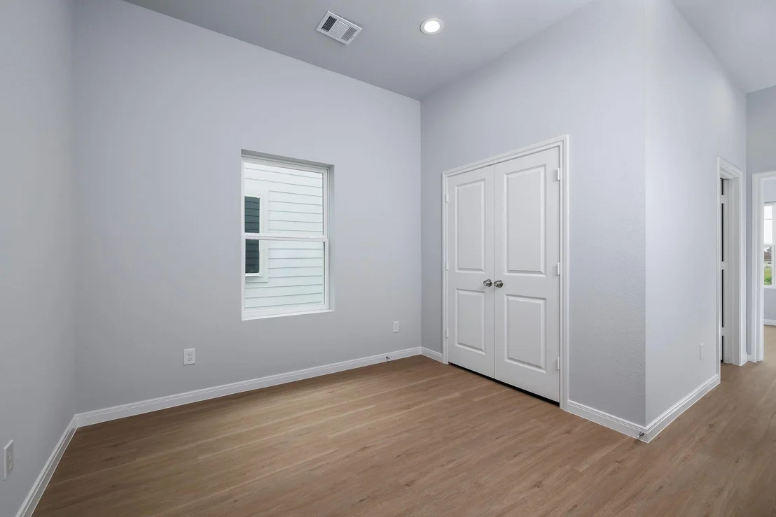 Photo of 18834 Elegance Avenue