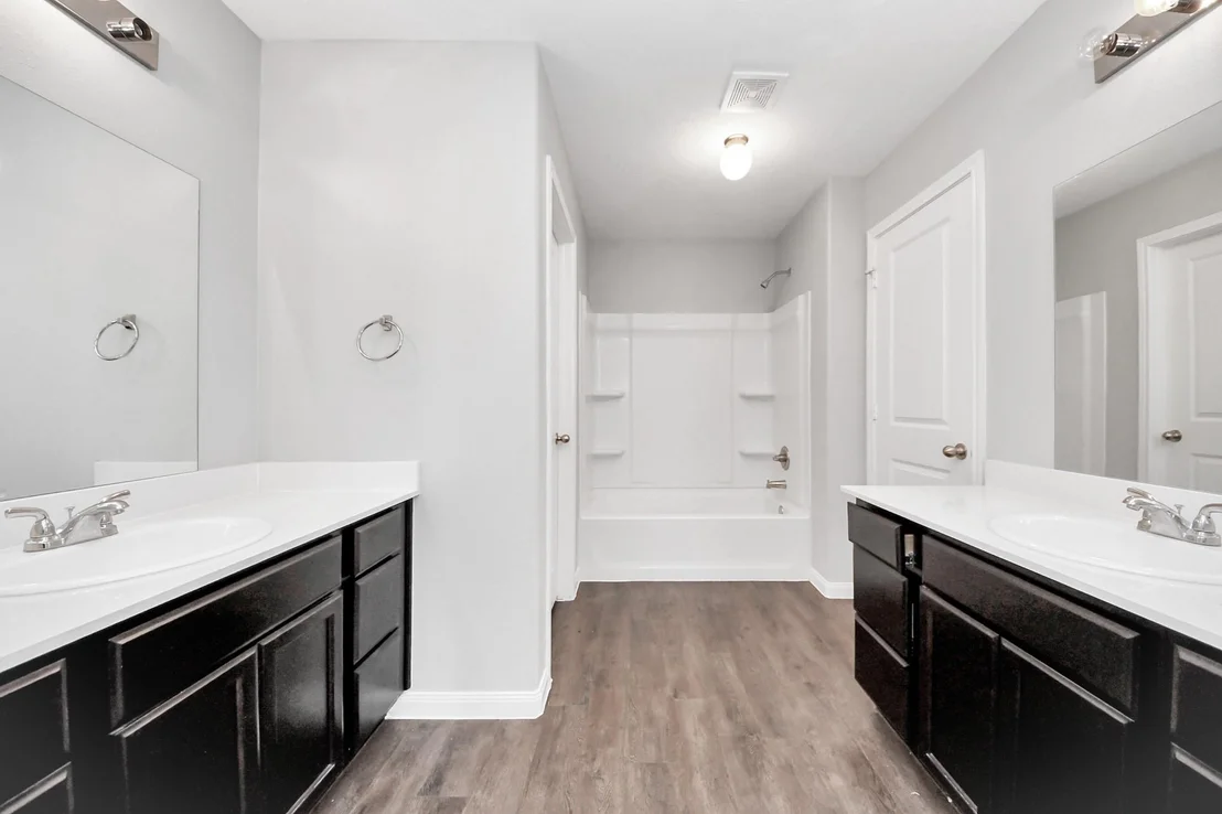 Photo of 696 Road 5105