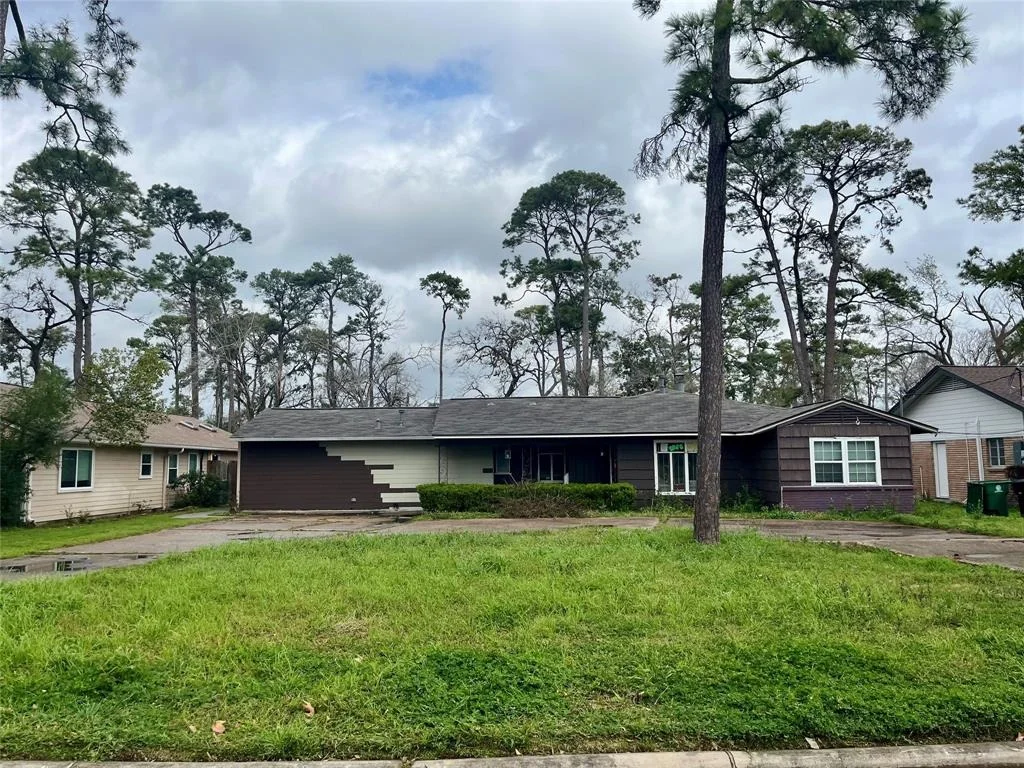 Photo of 4112 Ascot Lane