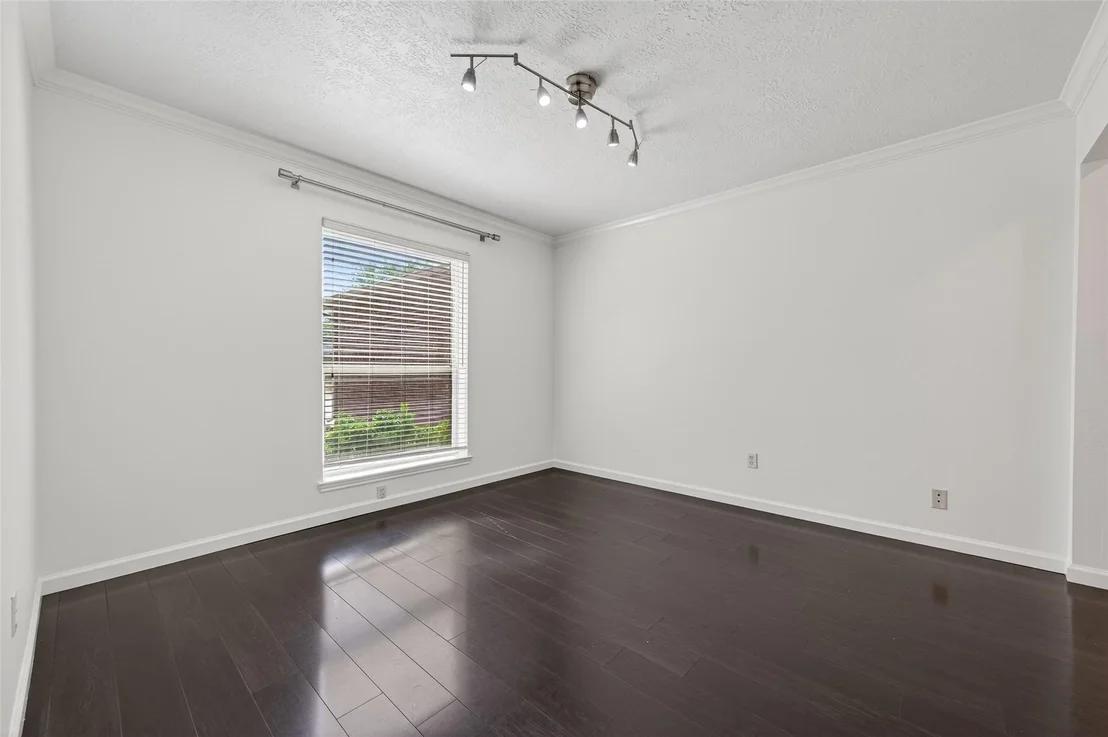 Photo of 6502 River Bluff Drive