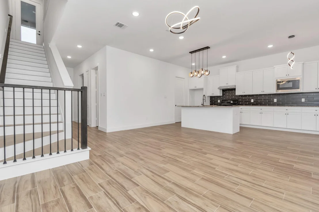 Photo of 5616 Savyon Drive