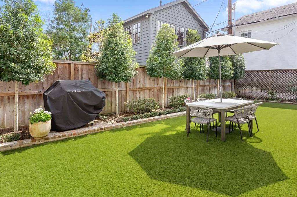 Photo of 2443 Pelham Drive