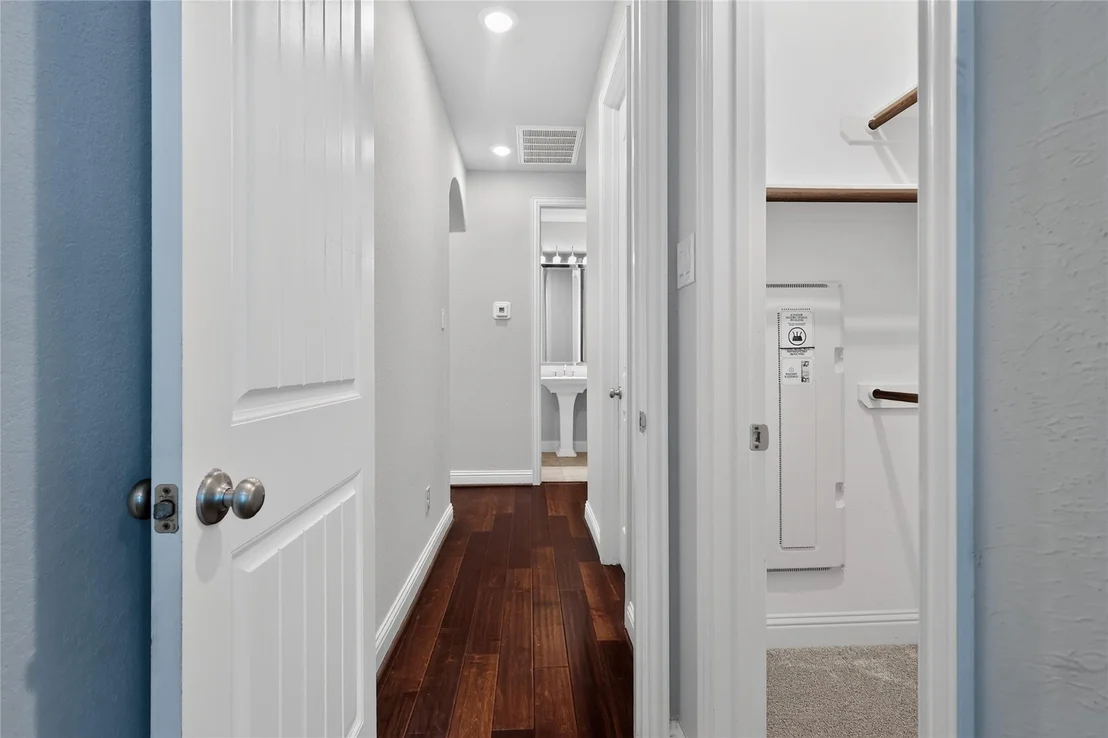 Photo of 3626 Pasteur Lane