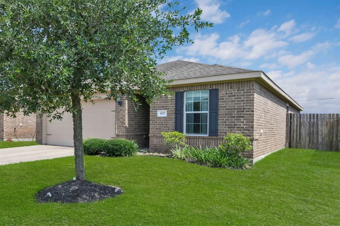 Photo of 1827 Garnet Breeze Drive