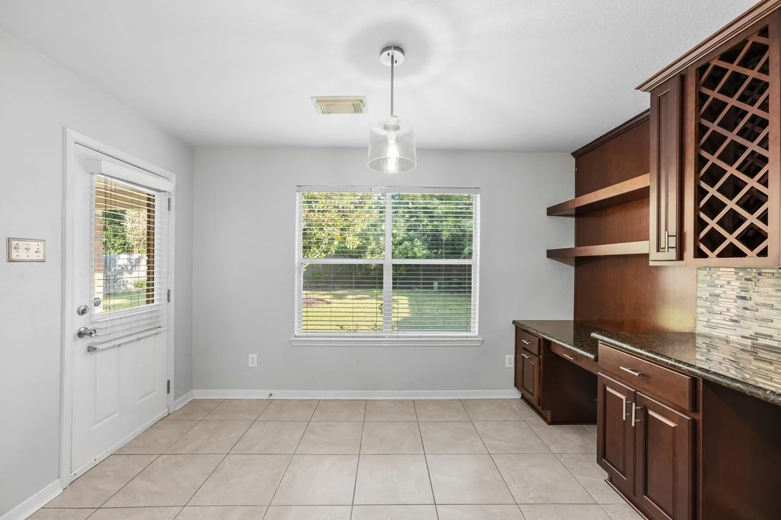 Photo of 7909 Silver Oak Drive