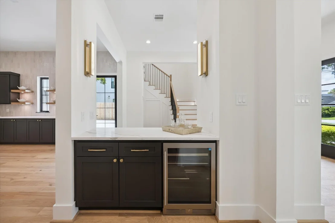 Photo of 938 Gardenia Drive