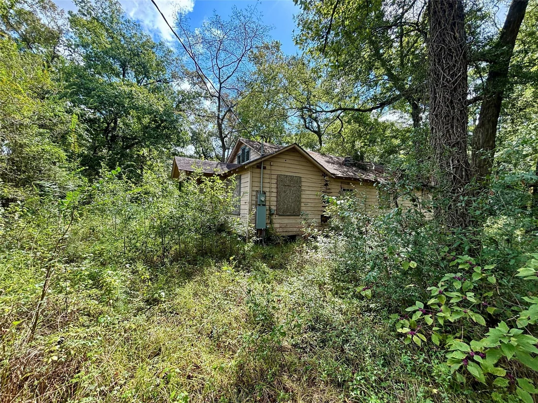 Photo of 8560 County Line Road