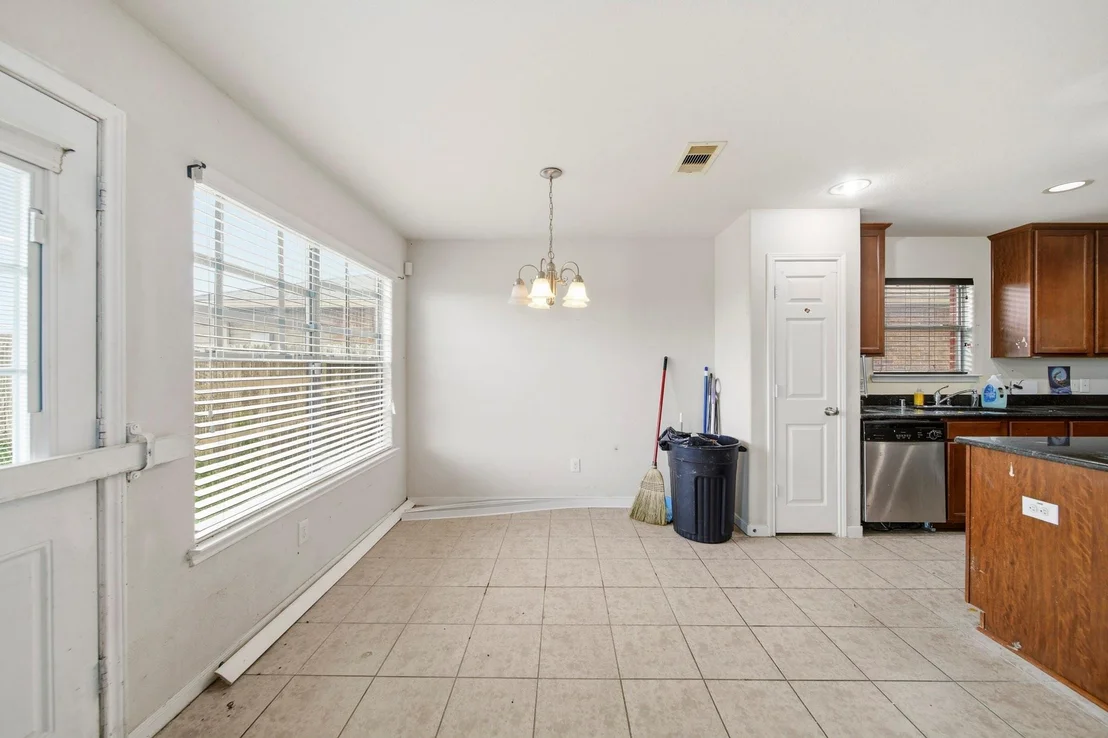 Photo of 1115 Honeysuckle Vine Drive