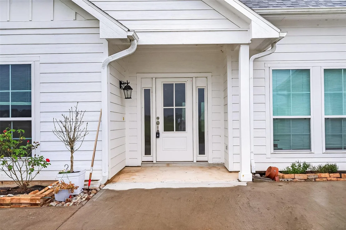 Photo of 22519 Chenango Lake Drive