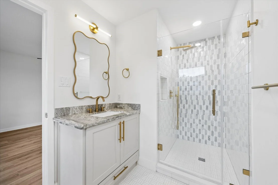 Photo of 6434 Pineshade Lane