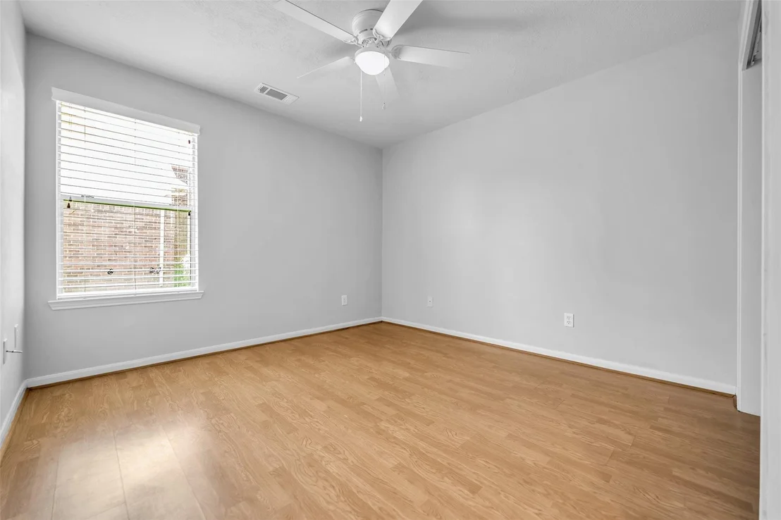 Photo of 4109 Oak Point Drive
