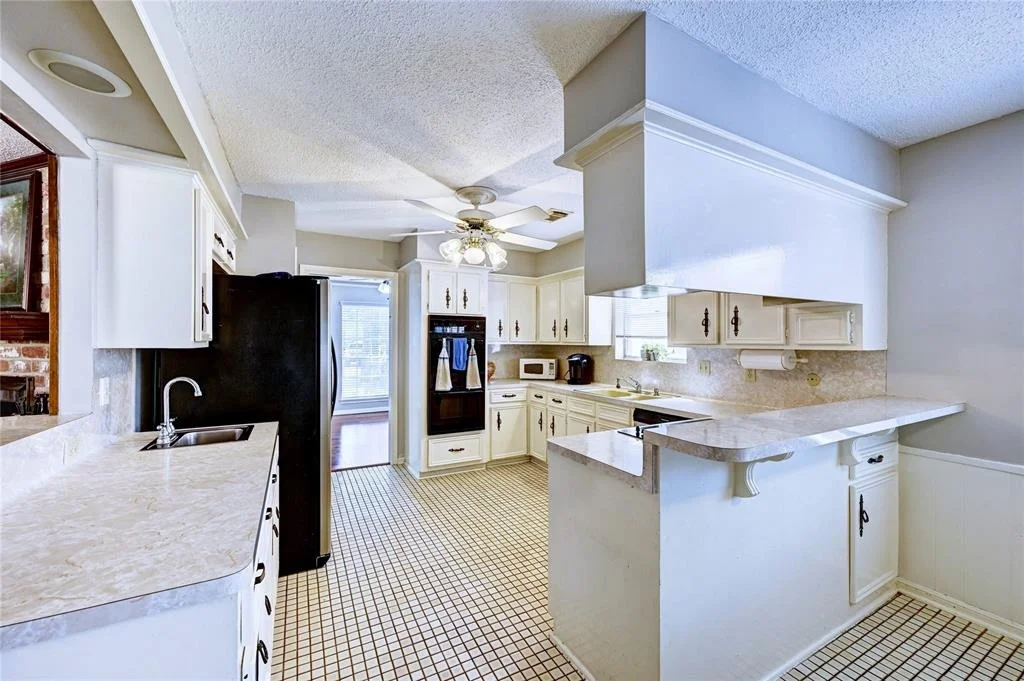 Photo of 5802 Foresthaven Drive
