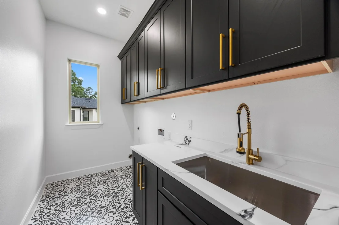 Photo of 210 Birdie Dr
