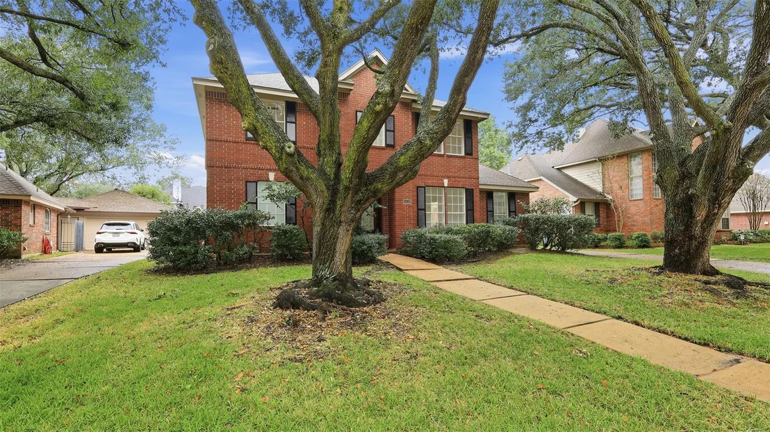 Photo of 1410 Rosemeadow Drive
