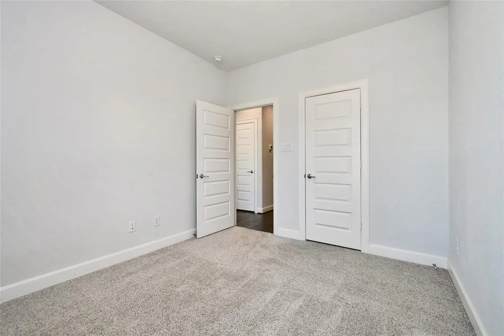Photo of 305 Willard Street