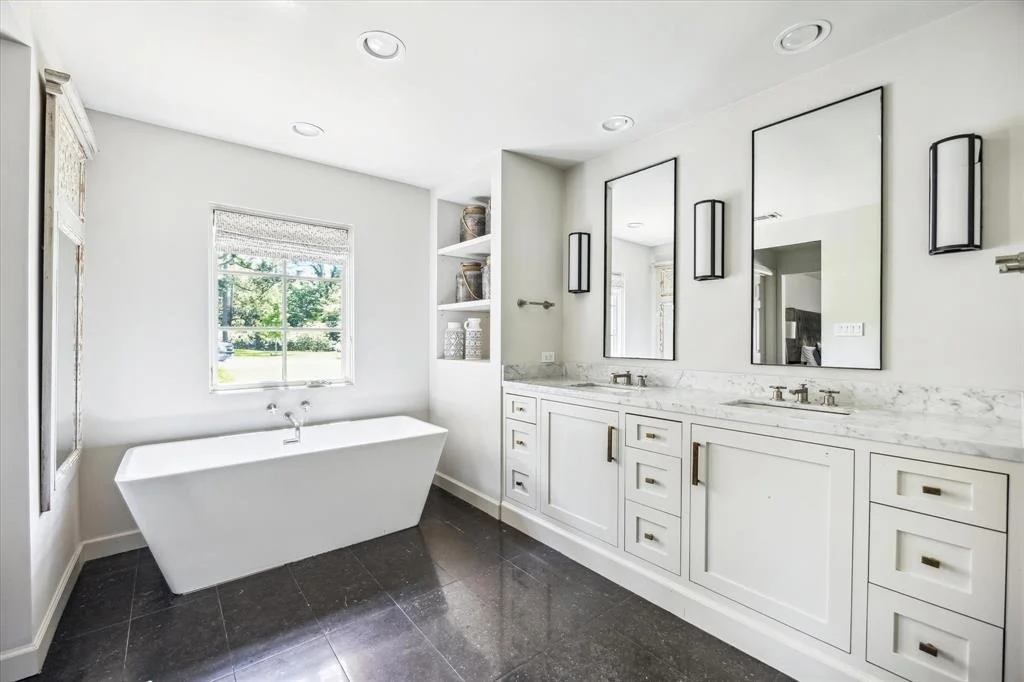 Photo of 225 Millbrook Street