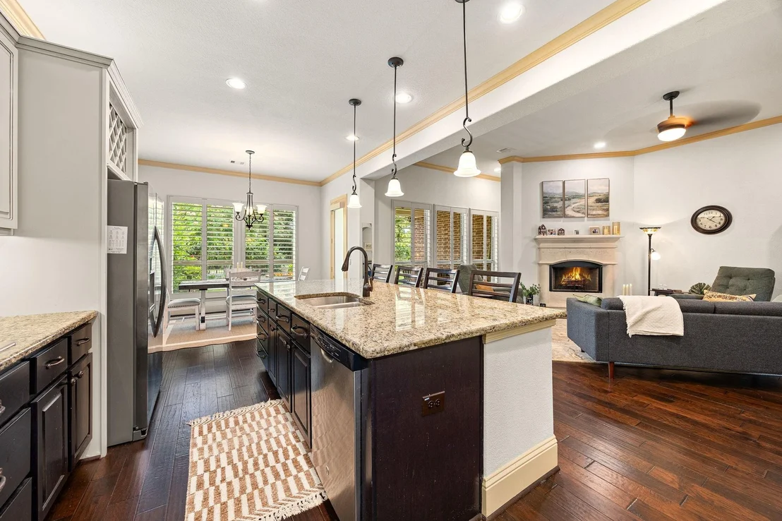 Photo of 10 Cottage Glen Lane