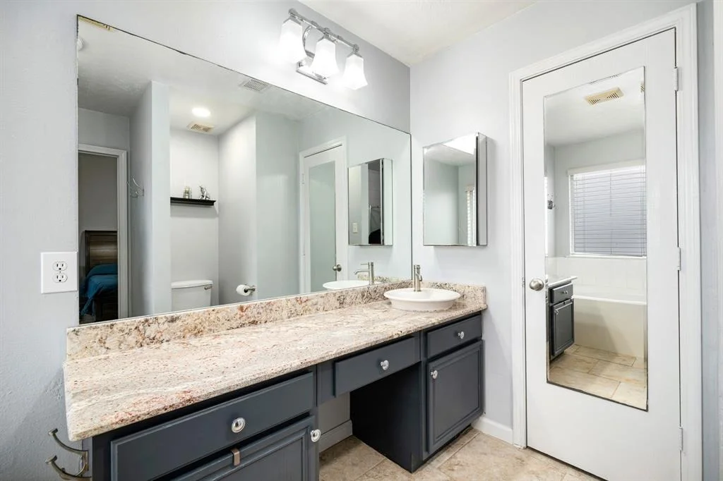 Photo of 2877 Pointe Drive