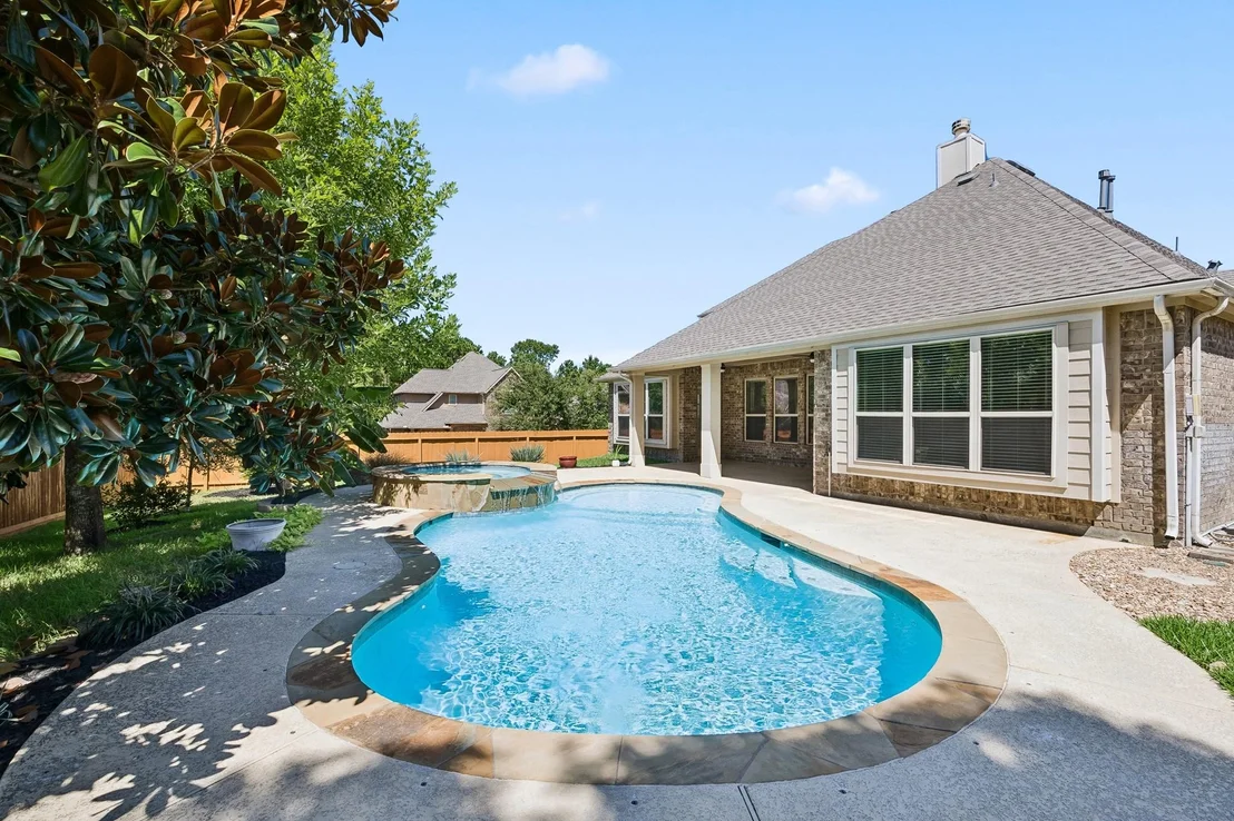 Photo of 1041 Cedar Forest Drive
