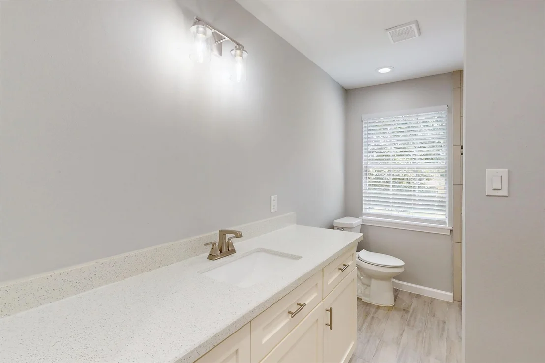 Photo of 2206 Carriage Lane